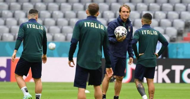 开云体育登录-伟大的曼奇尼是如何练成的③：三战比利时，三种流派